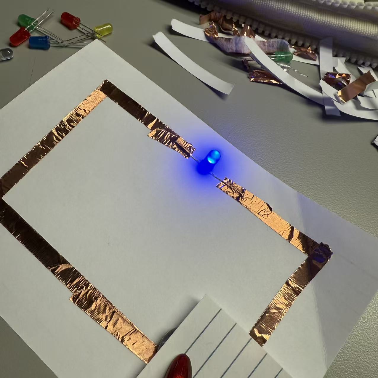 Simple circuit works